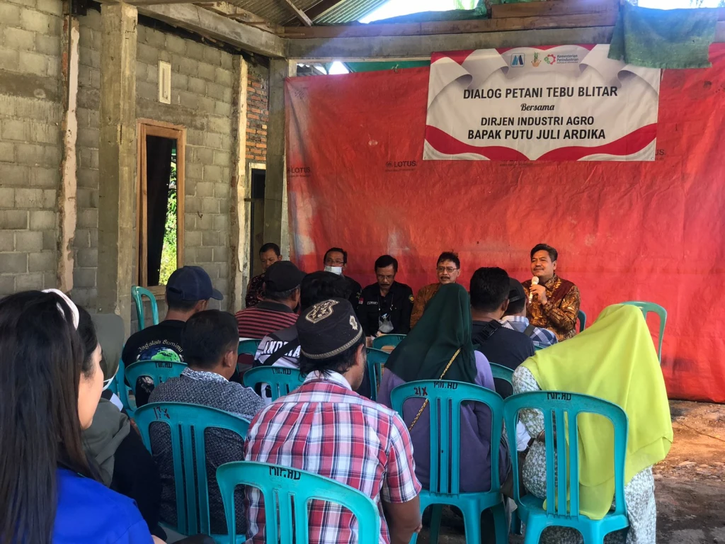 Dialogue at Farmers' Houses, PT RMI - Mitr Phol Group and the Ministry of Industry Accommodate Sugarcane Farmers' Aspirations