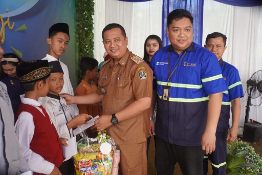 Dalam Rangkaian "Cleaning Day", PT Rejoso Manis Indo - Mitr Phol Group Santuni 120 Anak Yatim Piatu dan Siswa Kurang Mampu di Blitar